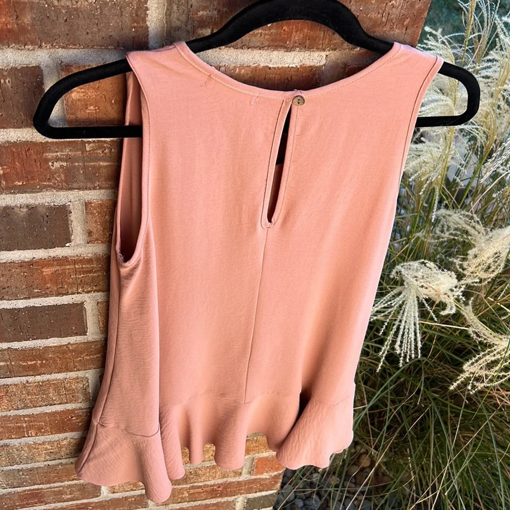 EASEL Ladies S Sleeveless Mauve Poly Front Ruffled Top
